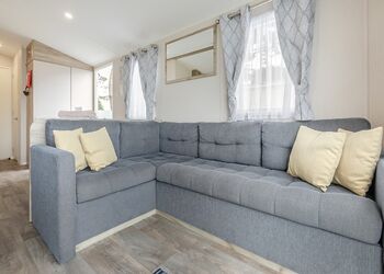 Fistral 2 Bed Hot Tub (Pet) - St Agnes Holiday Park, Blackwater, St Agnes