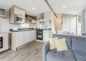 Fistral 2 Bed Hot Tub (Pet) - St Agnes Holiday Park, Blackwater, St Agnes