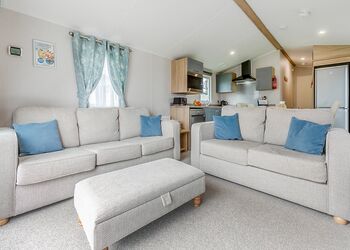 Chapel Porth Deluxe 2 Bed Hot Tub - St Agnes Holiday Park, Blackwater, St Agnes