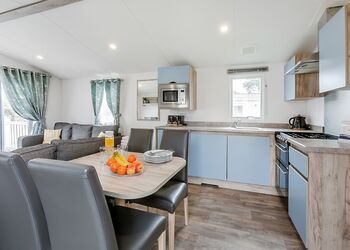 Chapel Porth Deluxe 3 Bed Hot Tub (Pet) - St Agnes Holiday Park, Blackwater, St Agnes