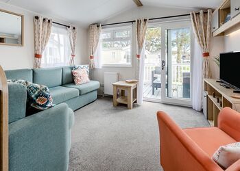 Porthtowan Platinum 3 Bed Hot Tub - St Agnes Holiday Park, Blackwater, St Agnes