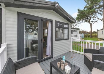 Porthtowan Platinum 3 Bed Hot Tub - St Agnes Holiday Park, Blackwater, St Agnes