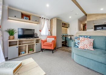 Porthtowan Platinum 3 Bed Hot Tub - St Agnes Holiday Park, Blackwater, St Agnes