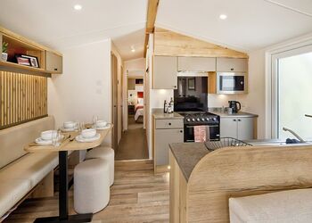 Porthtowan Platinum 2 Bed Hot Tub - St Agnes Holiday Park, Blackwater, St Agnes