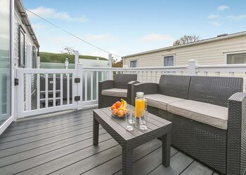 Porthtowan Platinum 2 Bed Hot Tub (Pet) - St Agnes Holiday Park, Blackwater, St Agnes