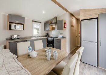 Chapel Porth Deluxe 2 Bed Hot Tub (Pet) - St Agnes Holiday Park, Blackwater, St Agnes