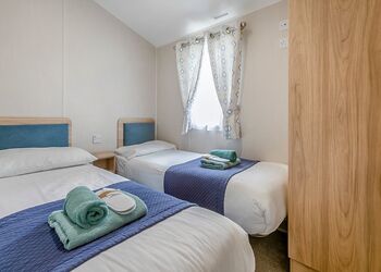 Chapel Porth Deluxe 2 Bed Hot Tub (Pet) - St Agnes Holiday Park, Blackwater, St Agnes