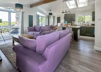 The Meadow Retreat - St Agnes Holiday Park, Blackwater, St Agnes