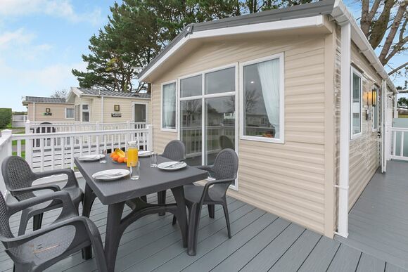 Fistral 2 Bed Hot Tub (Pet) - St Agnes Holiday Park, Blackwater, St Agnes