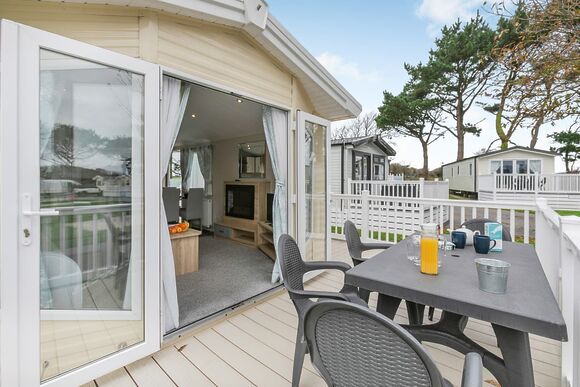 Perranporth Deluxe 2 Bed Hot Tub - St Agnes Holiday Park, Blackwater, St Agnes