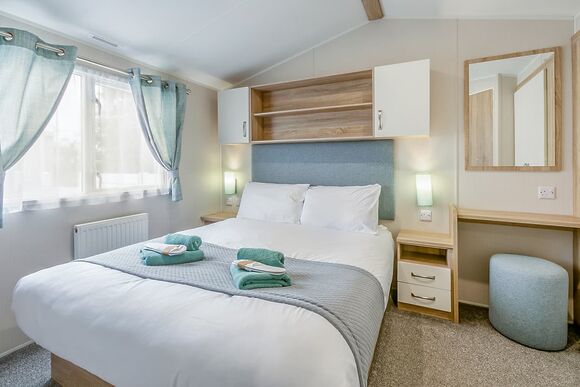 Perranporth Deluxe 2 Bed Hot Tub - St Agnes Holiday Park, Blackwater, St Agnes