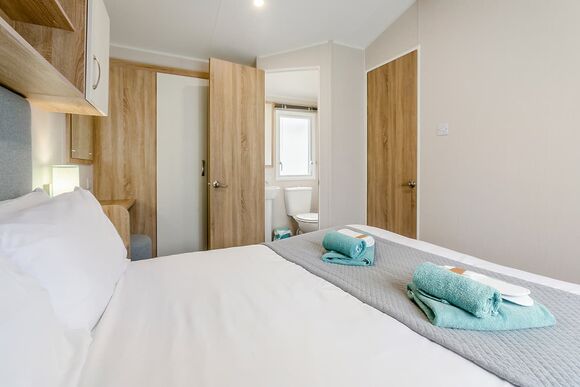 Perranporth Deluxe 2 Bed Hot Tub - St Agnes Holiday Park, Blackwater, St Agnes