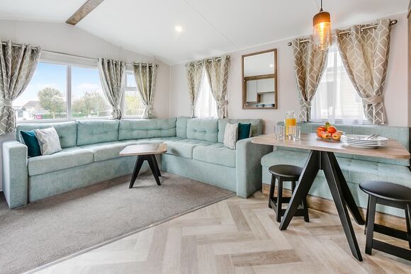 Perranporth 2 Bed  Hot Tub (Pet) - St Agnes Holiday Park, Blackwater, St Agnes