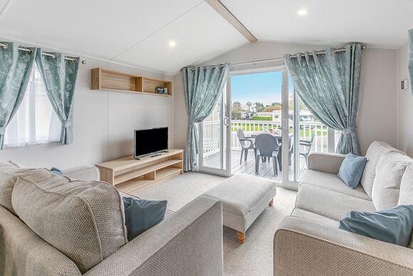 Chapel Porth Deluxe 2 Bed Hot Tub - St Agnes Holiday Park, Blackwater, St Agnes