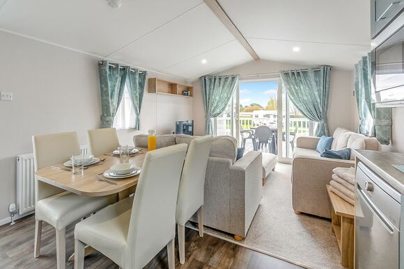 Chapel Porth Deluxe 2 Bed Hot Tub - St Agnes Holiday Park, Blackwater, St Agnes