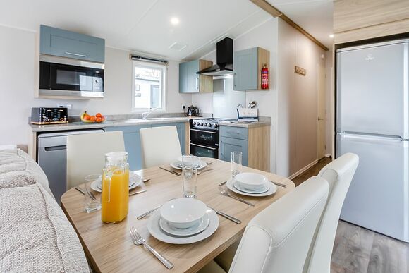 Chapel Porth Deluxe 2 Bed Hot Tub - St Agnes Holiday Park, Blackwater, St Agnes