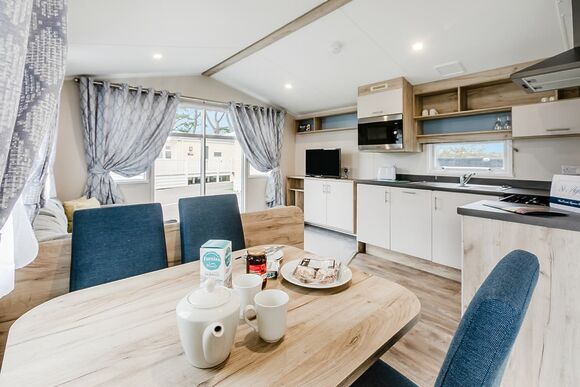 Holywell 2 Bed Hot Tub - St Agnes Holiday Park, Blackwater, St Agnes