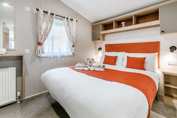 Porthtowan Platinum 3 Bed Hot Tub - St Agnes Holiday Park, Blackwater, St Agnes