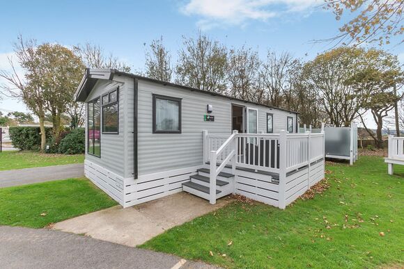 Porthtowan Platinum 2 Bed Hot Tub - St Agnes Holiday Park, Blackwater, St Agnes