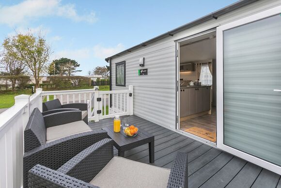 Porthtowan Platinum 2 Bed Hot Tub (Pet) - St Agnes Holiday Park, Blackwater, St Agnes