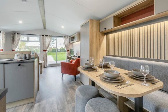 Porthtowan Platinum 2 Bed Hot Tub (Pet) - St Agnes Holiday Park, Blackwater, St Agnes