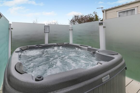 Chapel Porth Deluxe 2 Bed Hot Tub (Pet) - St Agnes Holiday Park, Blackwater, St Agnes