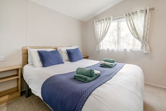 Chapel Porth Deluxe 2 Bed Hot Tub (Pet) - St Agnes Holiday Park, Blackwater, St Agnes