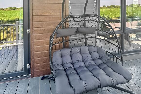 The Meadow Retreat - St Agnes Holiday Park, Blackwater, St Agnes