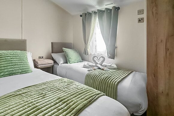 Fern Retreat - St Agnes Holiday Park, Blackwater, St Agnes