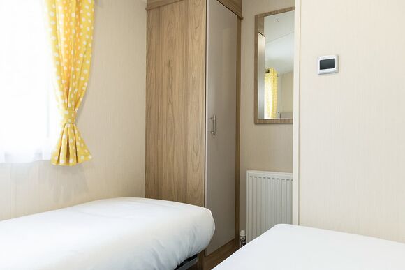 Gold+ Caravan 3 Sleeps 8 - Sand le Mere Holiday Village, Tunstall, Nr Withernsea