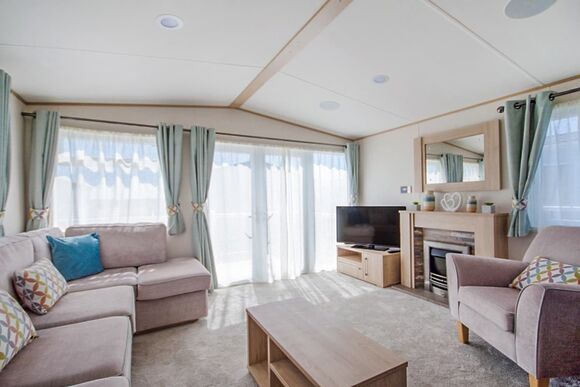 Platinum 2 Caravan with Decking - Sand le Mere Holiday Village, Tunstall, Nr Withernsea