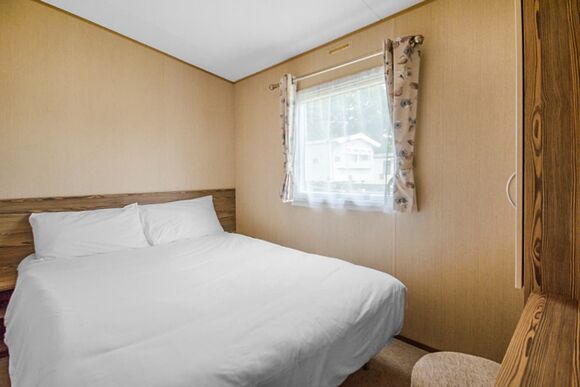 Silver  3 Caravan (Pet Friendly) - Sand le Mere Holiday Village, Tunstall, Nr Withernsea