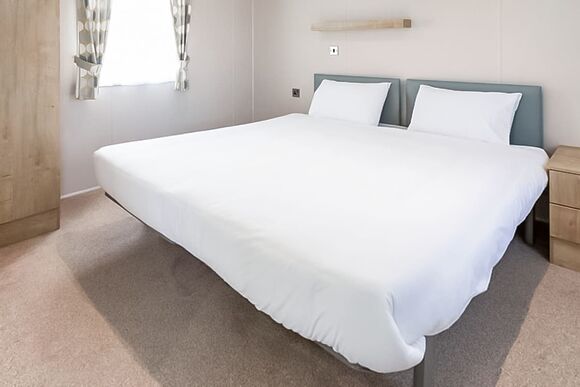 Gold 2 Accessible Pet Friendly Caravan - Sand le Mere Holiday Village, Tunstall, Nr Withernsea
