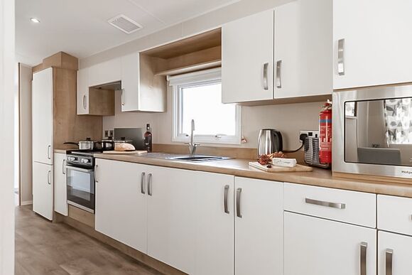 Gold 2 Accessible Pet Friendly Caravan - Sand le Mere Holiday Village, Tunstall, Nr Withernsea