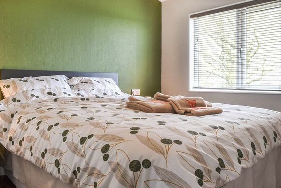 Beech Lodge - Saxon Mound, Elsworth, near Cambridge