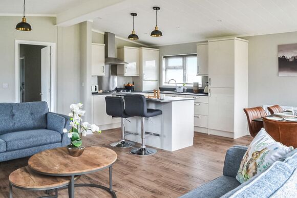 Maple Lodge - Saxon Mound, Elsworth, near Cambridge