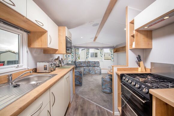 3 Bedroom Gold 10ft Caravan - Sandy Glade Holiday Park, Burnham-on-Sea