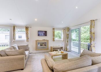 Prestige Lodge, parking, ensuite, decking & HT - Sandford, Sandford, Poole