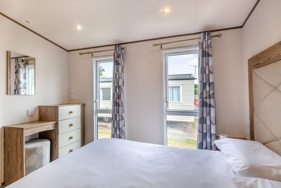 Gold Caravan with parking, ensuite & decking 6 - Sandford, Sandford, Poole
