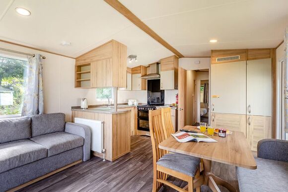 Silver 2 Bedroom Caravan, Sleeps 6 - Sandford, Sandford, Poole