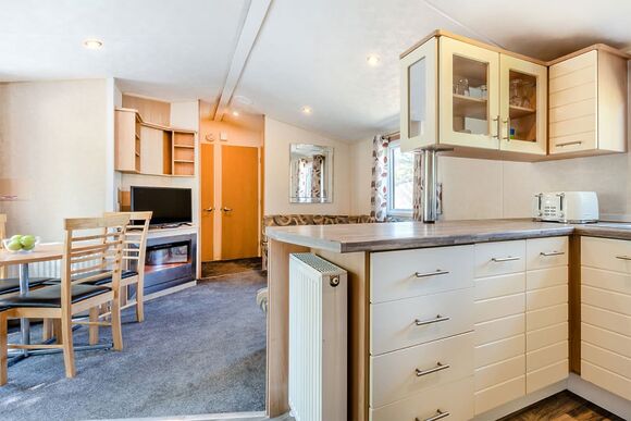 Silver Caravan with parking - Sandford, Sandford, Poole