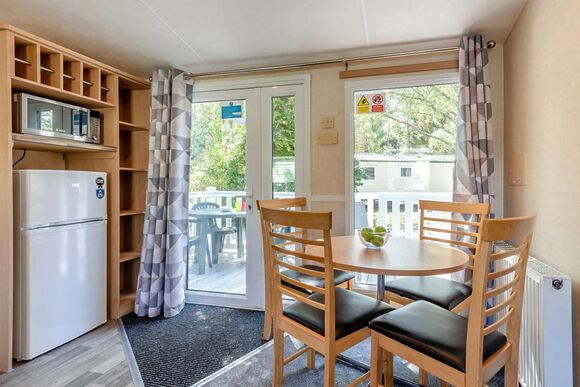 Silver Caravan with parking - Sandford, Sandford, Poole