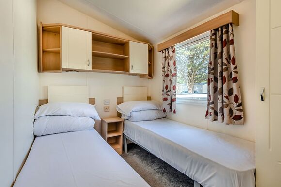 Silver Caravan with parking - Sandford, Sandford, Poole