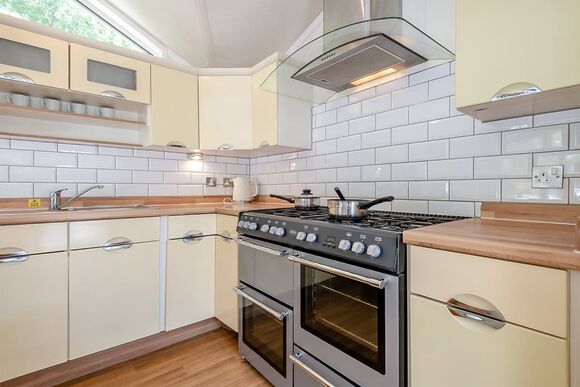 Superior Lodge with parking, ensuite & decking 6 - Sandford, Sandford, Poole