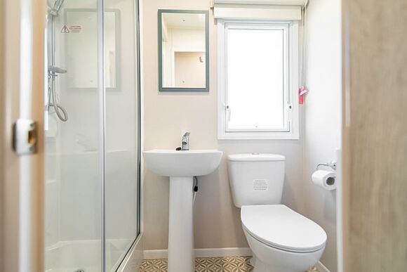 Gold  3 Caravan - Par Sands, Par