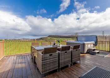 Kingsley VIP - Scarborough Lodge Retreat, Scarborough