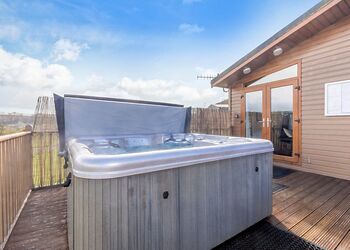 Kingsley VIP - Scarborough Lodge Retreat, Scarborough