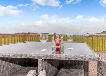 Branwell VIP - Scarborough Lodge Retreat, Scarborough