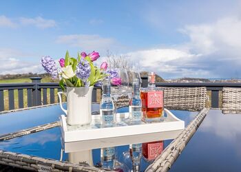 Rochester VIP - Scarborough Lodge Retreat, Scarborough