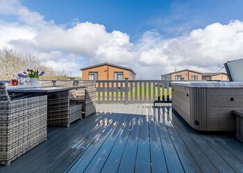 Haworth VIP - Scarborough Lodge Retreat, Scarborough